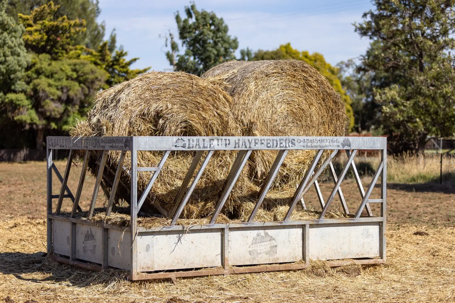 Bale Up Cattle Feeders