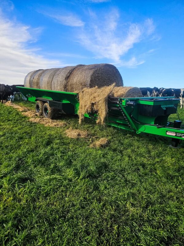 Truline Ultimate R6 Bale Feeder